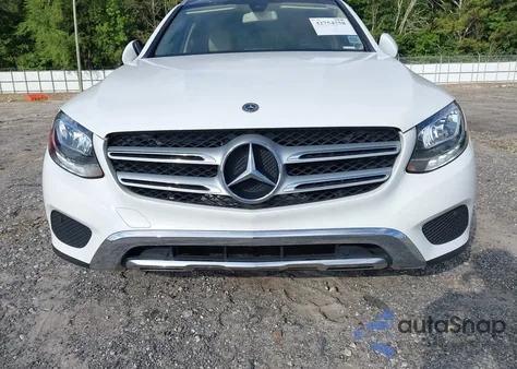 2018 Mercedes-Benz Glc 300 z USA, uszkodzony, nr VIN WDC0G4JB8JV037914